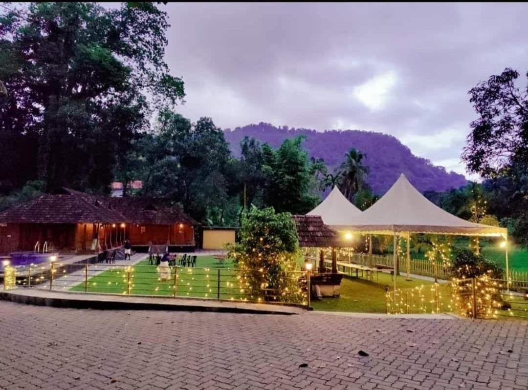Sparrow Vale Resort Kotamangalam Buitenkant foto