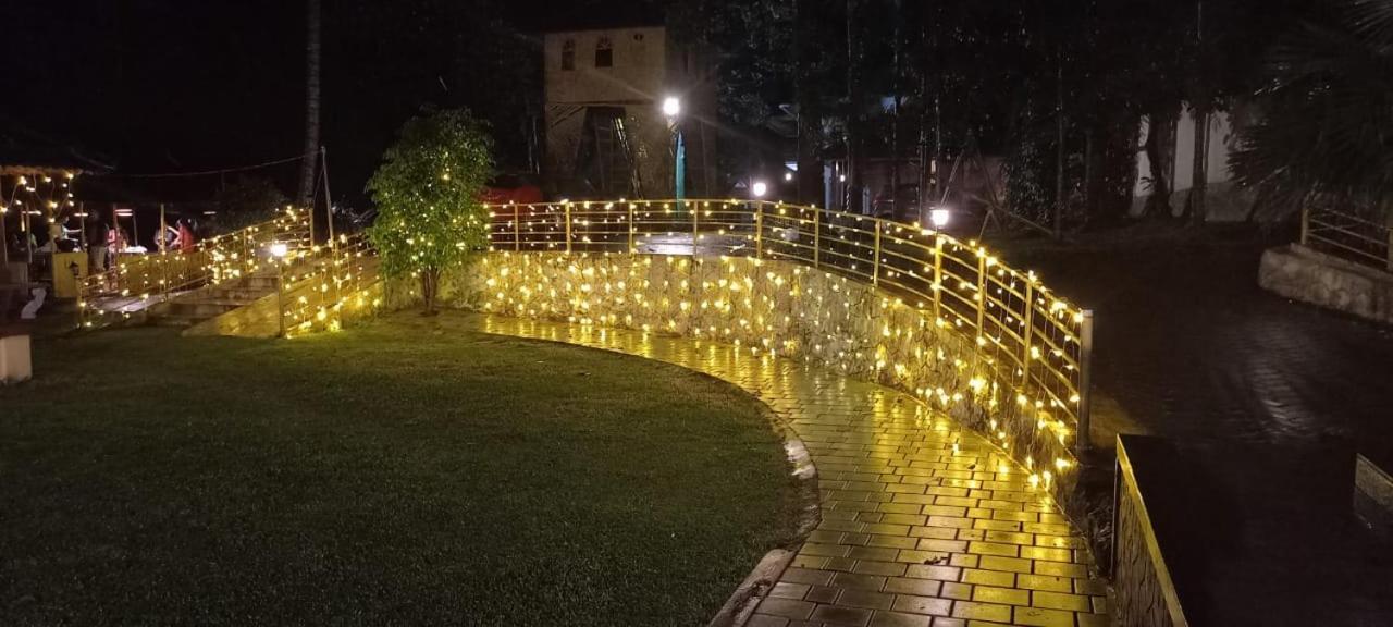 Sparrow Vale Resort Kotamangalam Buitenkant foto
