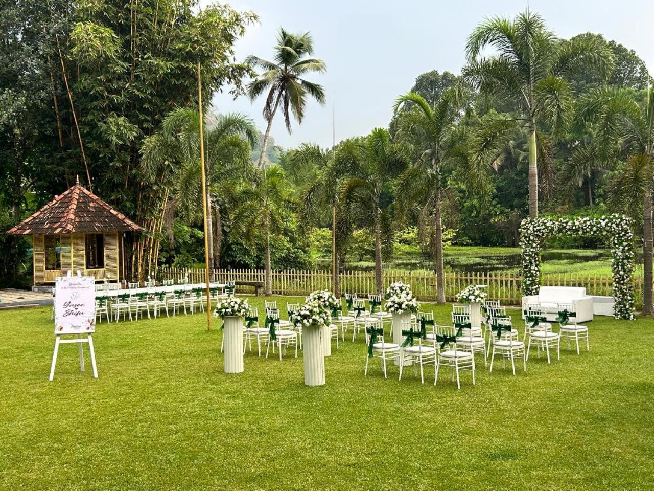 Sparrow Vale Resort Kotamangalam Buitenkant foto